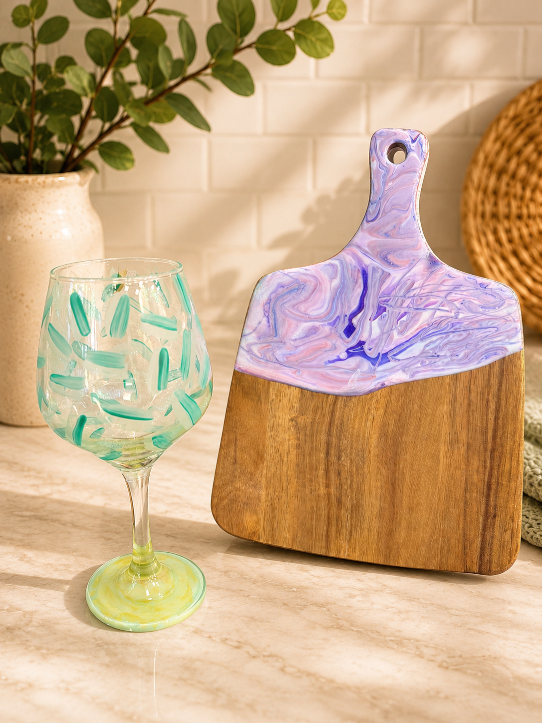 10.17.2026 (6pm)- Resin Board & Wine Glass