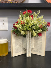 10.09.2025 (7pm)- Try It Thursday: Floral Book Folding